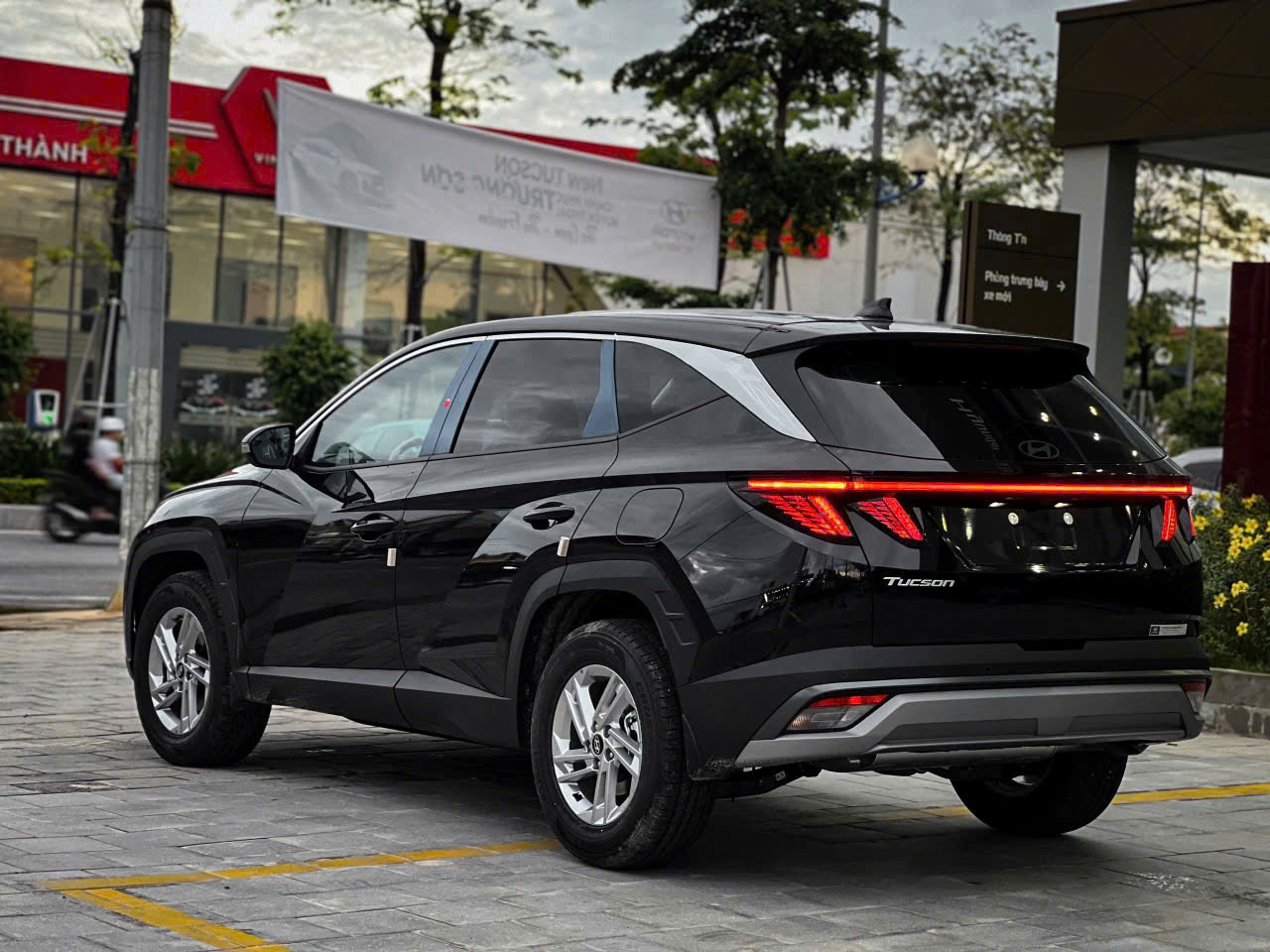 Hình ảnh xe Hyundai Tucson Tiêu Chuẩn 2025 Đà Nẵng