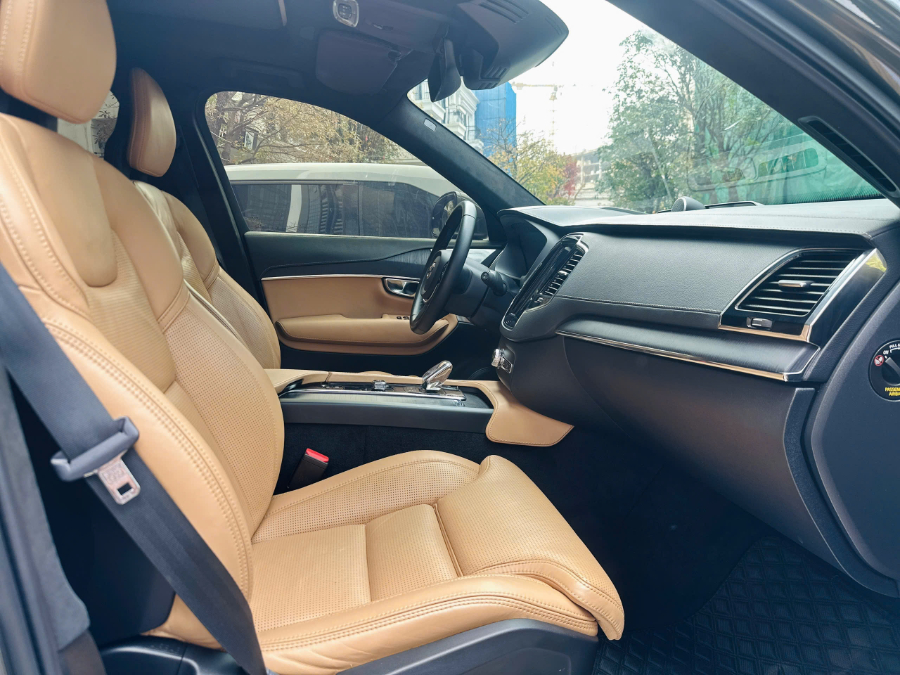 Hình ảnh xe Volvo XC90 T8 AWD Recharge Inscription 2021