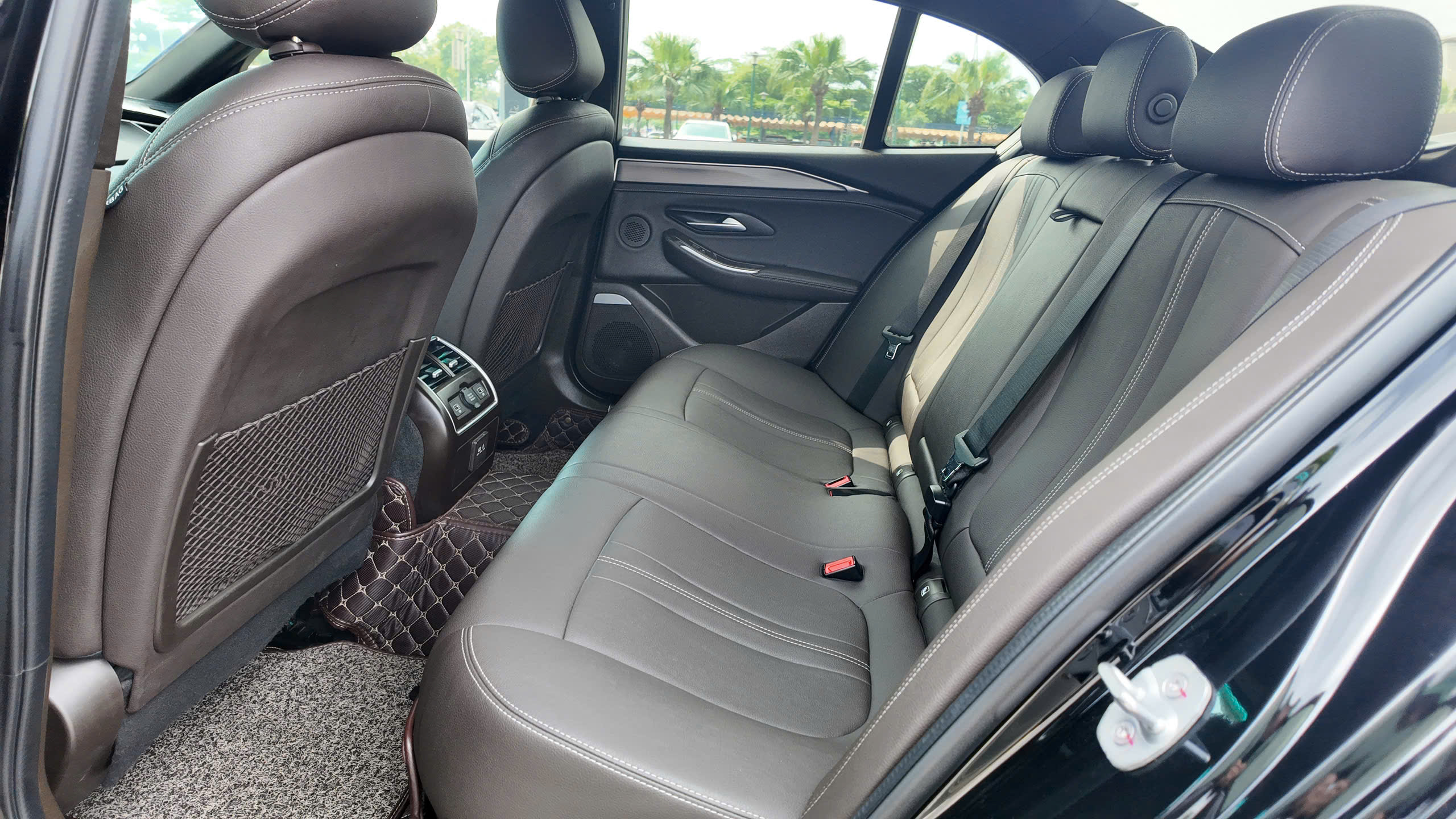 Hình ảnh xe VinFast Lux A 2.0 base 2022