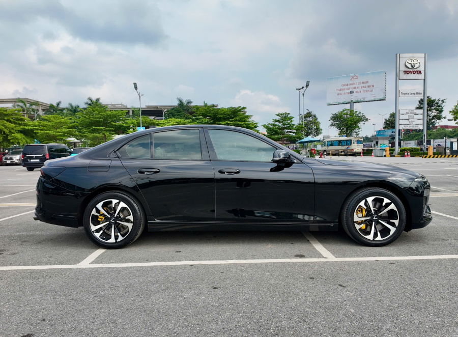 Hình ảnh xe VinFast Lux A 2.0 base 2022