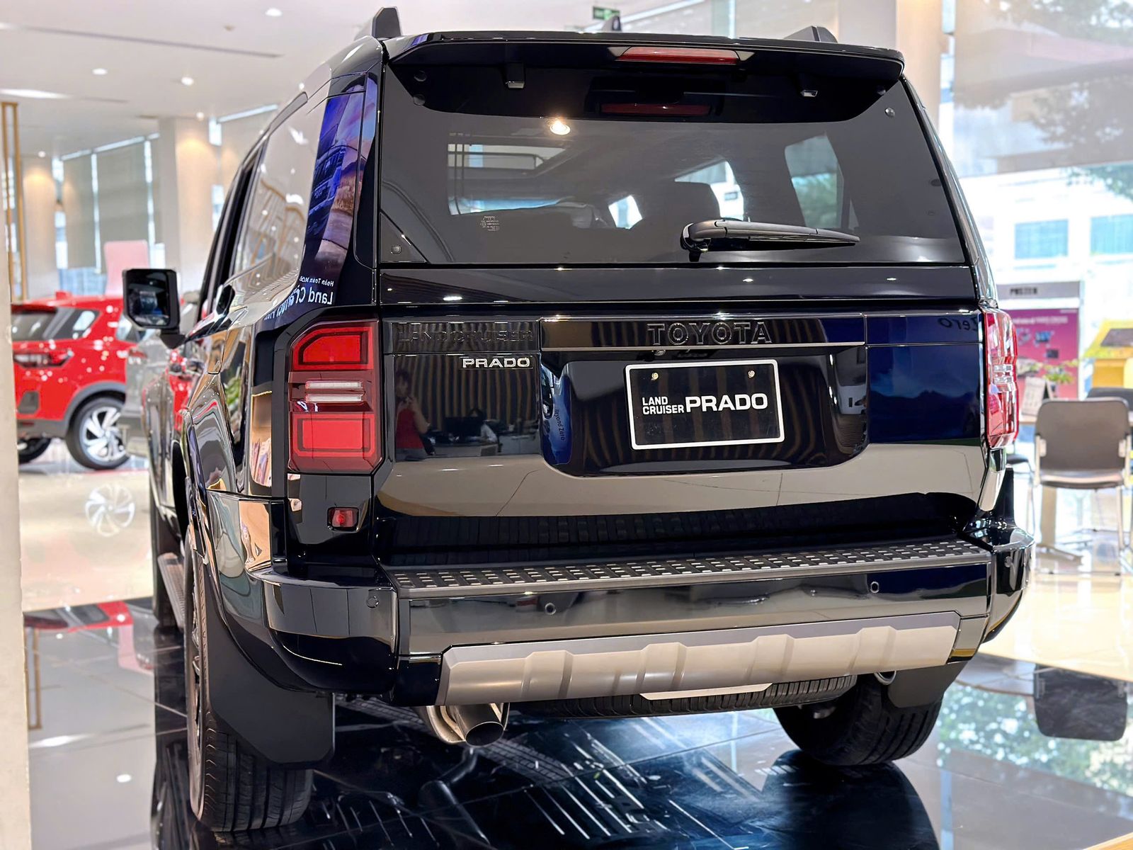 Hình ảnh xe LAND CRUISER PRADO M