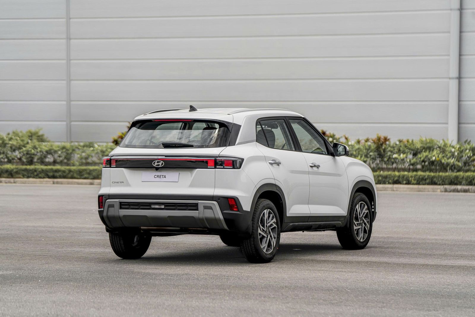 Hình ảnh xe HYUNDAI CRETA CAO CẤP 2025 - TRẮNG