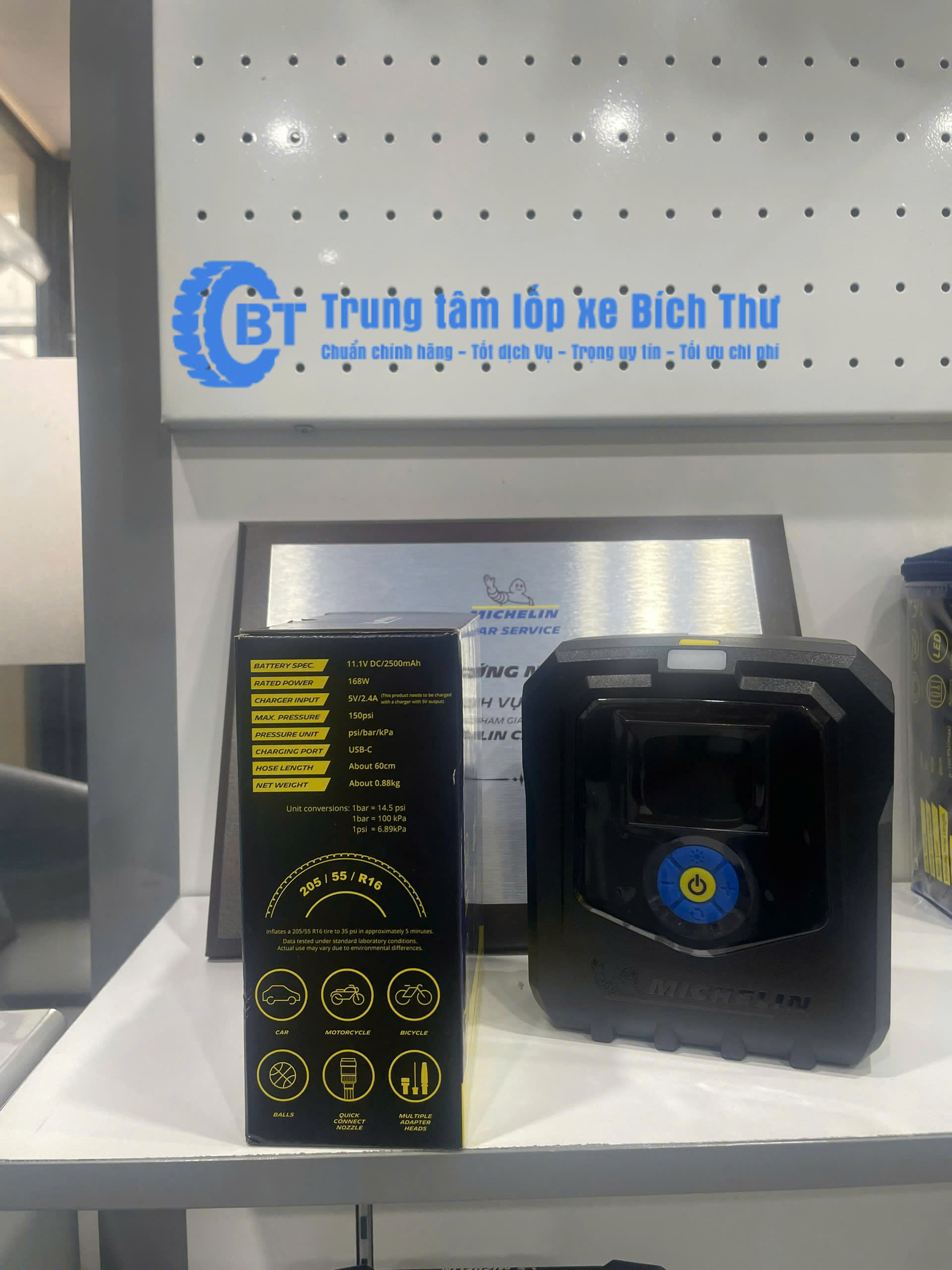 Hình ảnh xe Bơm Lốp Không Dây Michein 2567