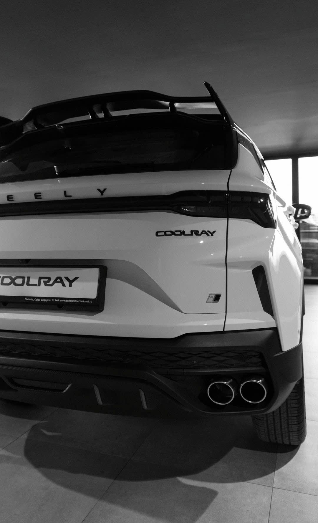 Hình ảnh xe GEELY COOLRAY FLAGSHIP MÀU TRẮNG