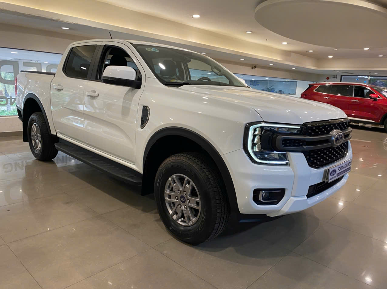 Hình ảnh xe FORD RANGER XLS 4X2 AT 2024 - 8.700KM