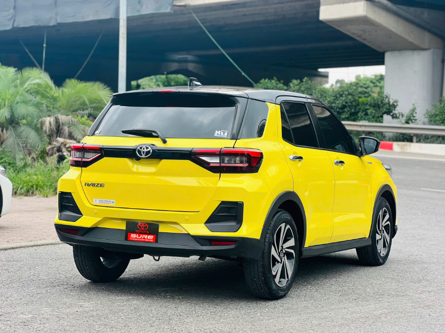 Hình ảnh xe TOYOTA RAIZE 1.0 CVT 2023 - 17000 KM