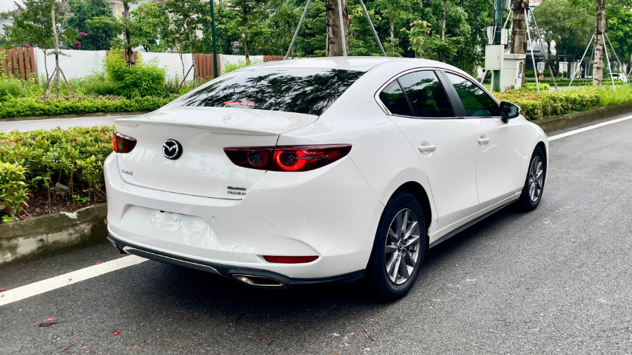 Hình ảnh xe MAZDA 3 PREMIUM 2021 TRẮNG - 45000 KM