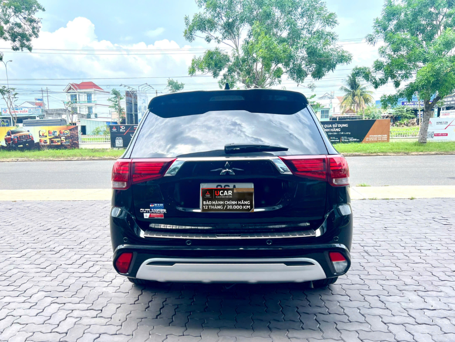 Hình ảnh xe Mitsubishi Outlander CVT Premium 2022