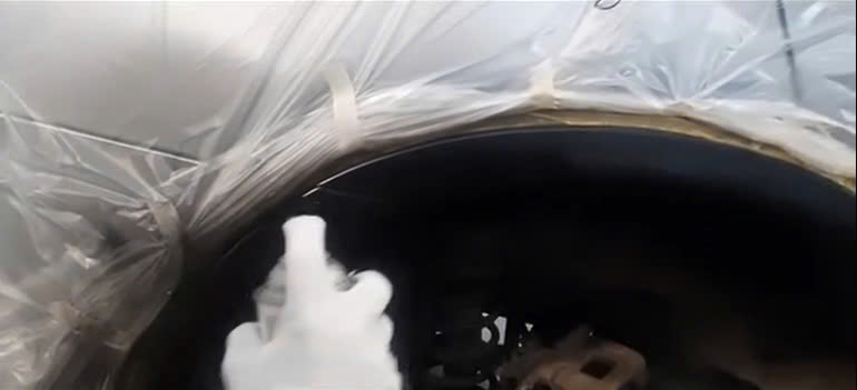 Hình ảnh xe NHỰA XE BẠC MÀU, Ố TRẮNG? ĐỪNG VỘI THAY MỚI! GIẢI PHÁP ĐỈNH CAO VỚI CHI PHÍ TIẾT KIỆM!