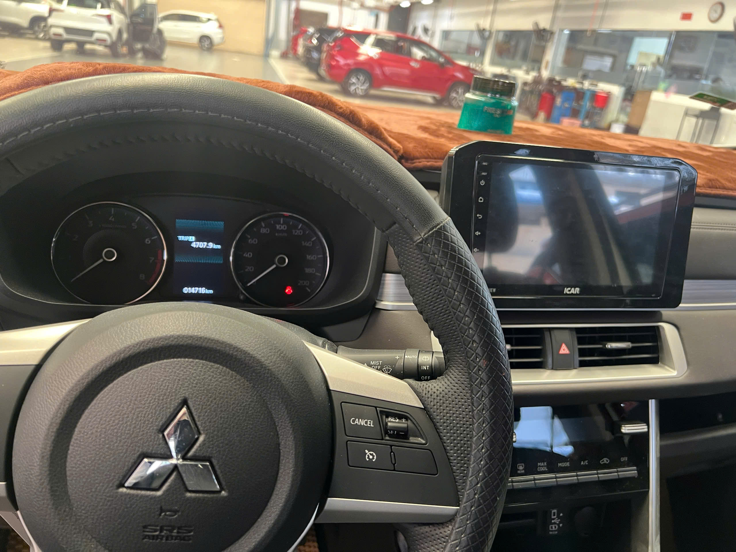 Hình ảnh xe XPANDER PREMIUM 2024 SIÊU LƯỚT Chuẩn 14.700 km