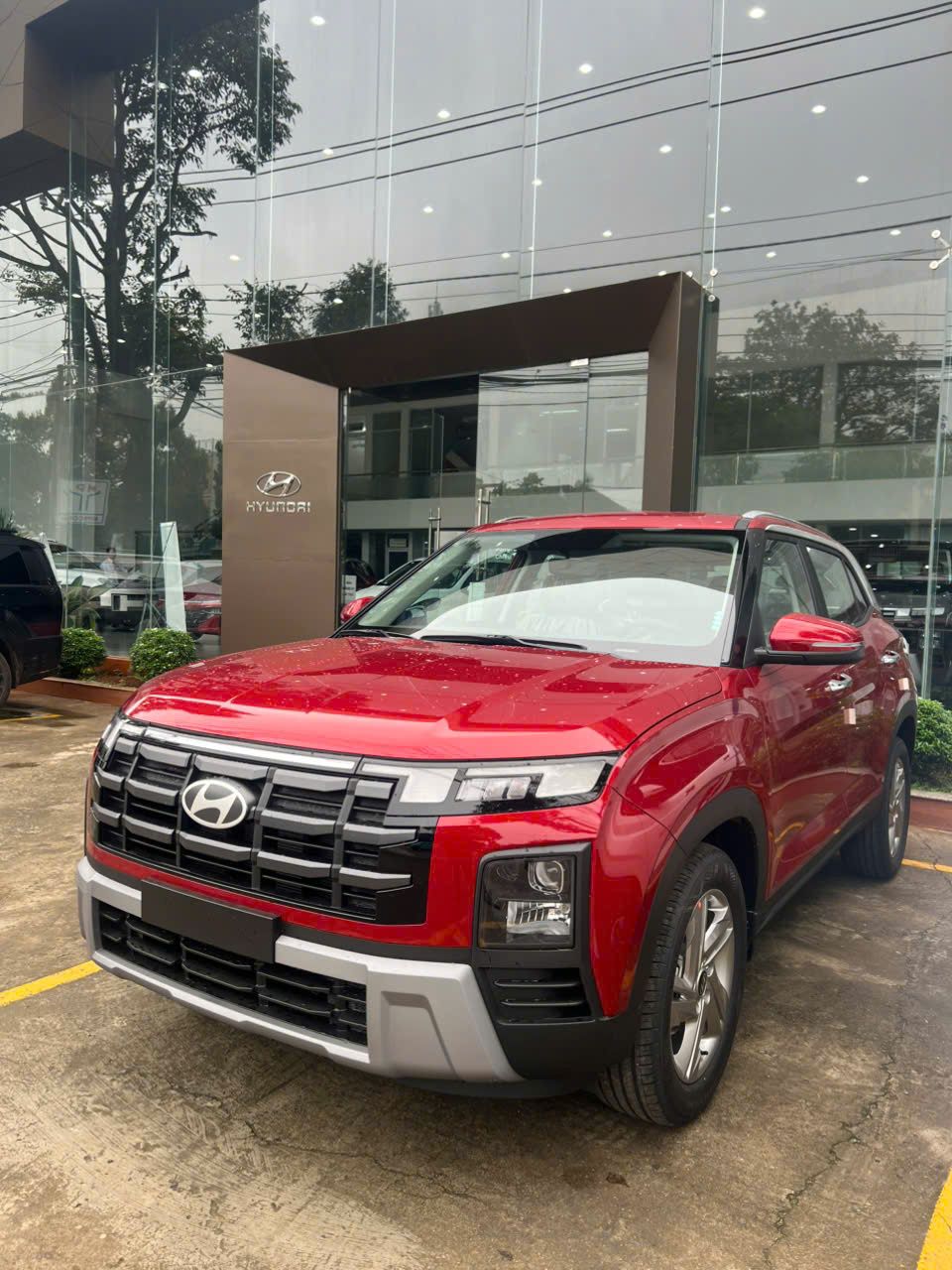 Hình ảnh xe HYUNDAI CRETA TIÊU CHUẨN 2025 - ĐỎ