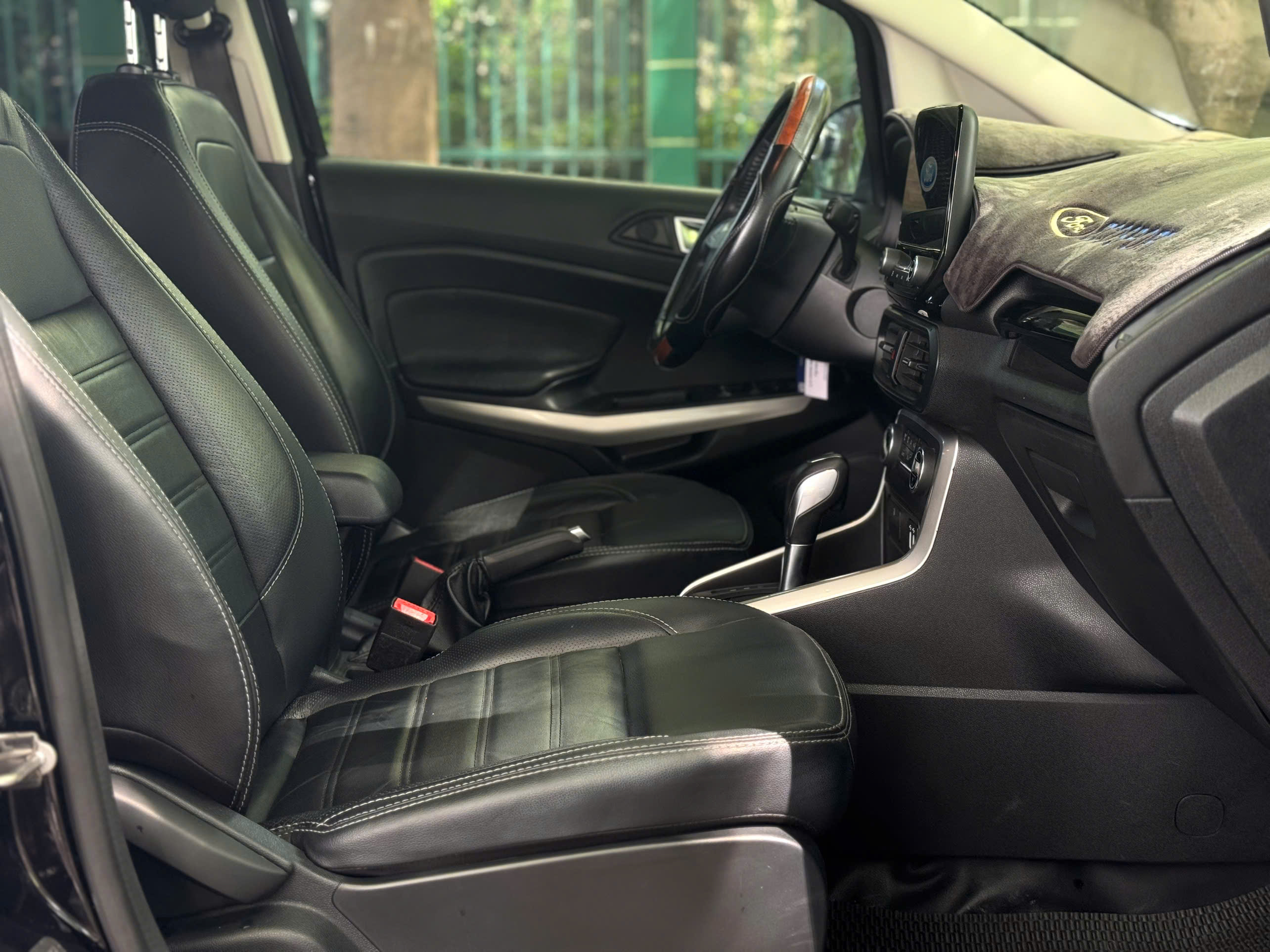 Hình ảnh xe FORD ECOSPORT TITANIUM