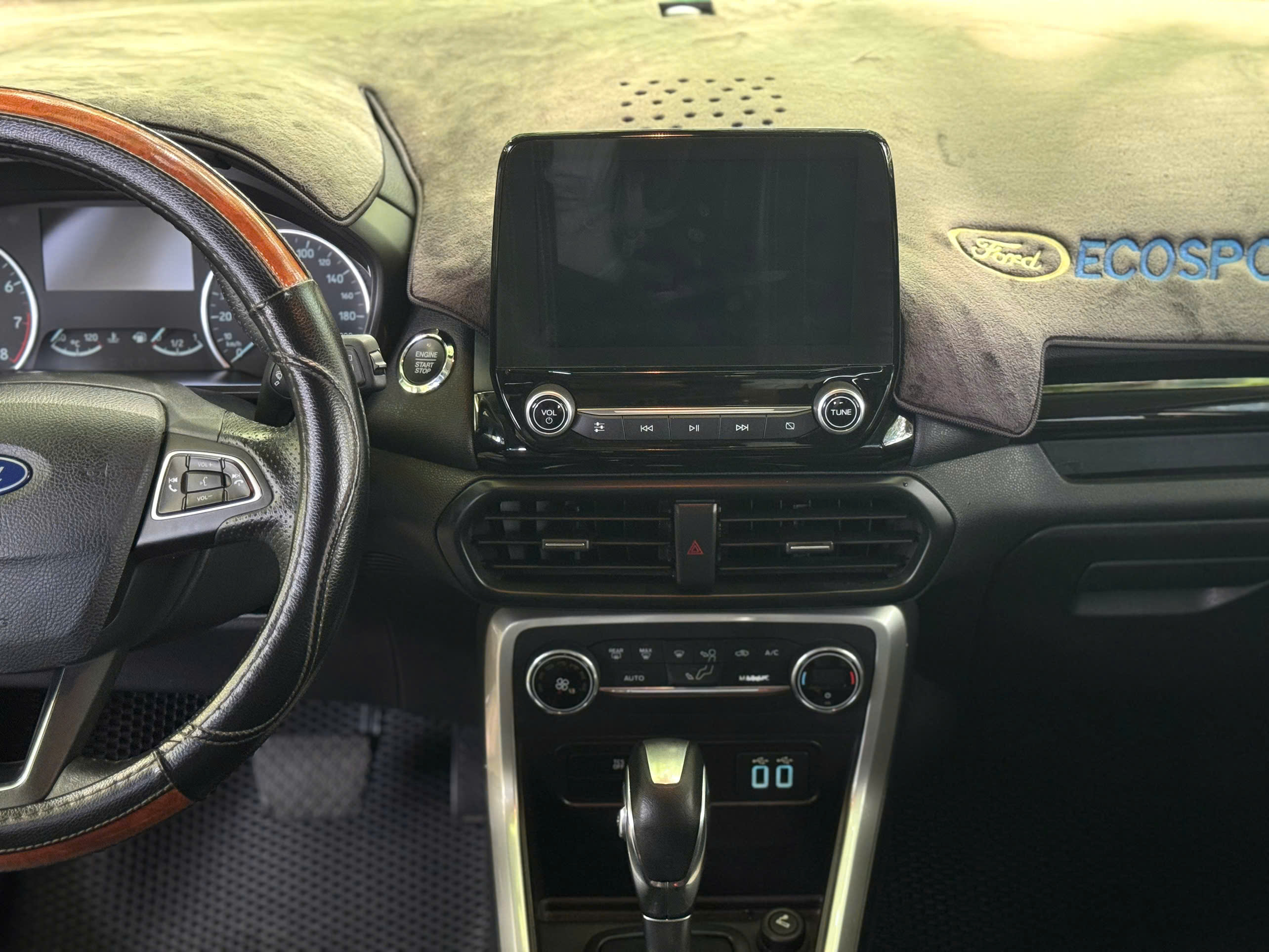 Hình ảnh xe FORD ECOSPORT TITANIUM