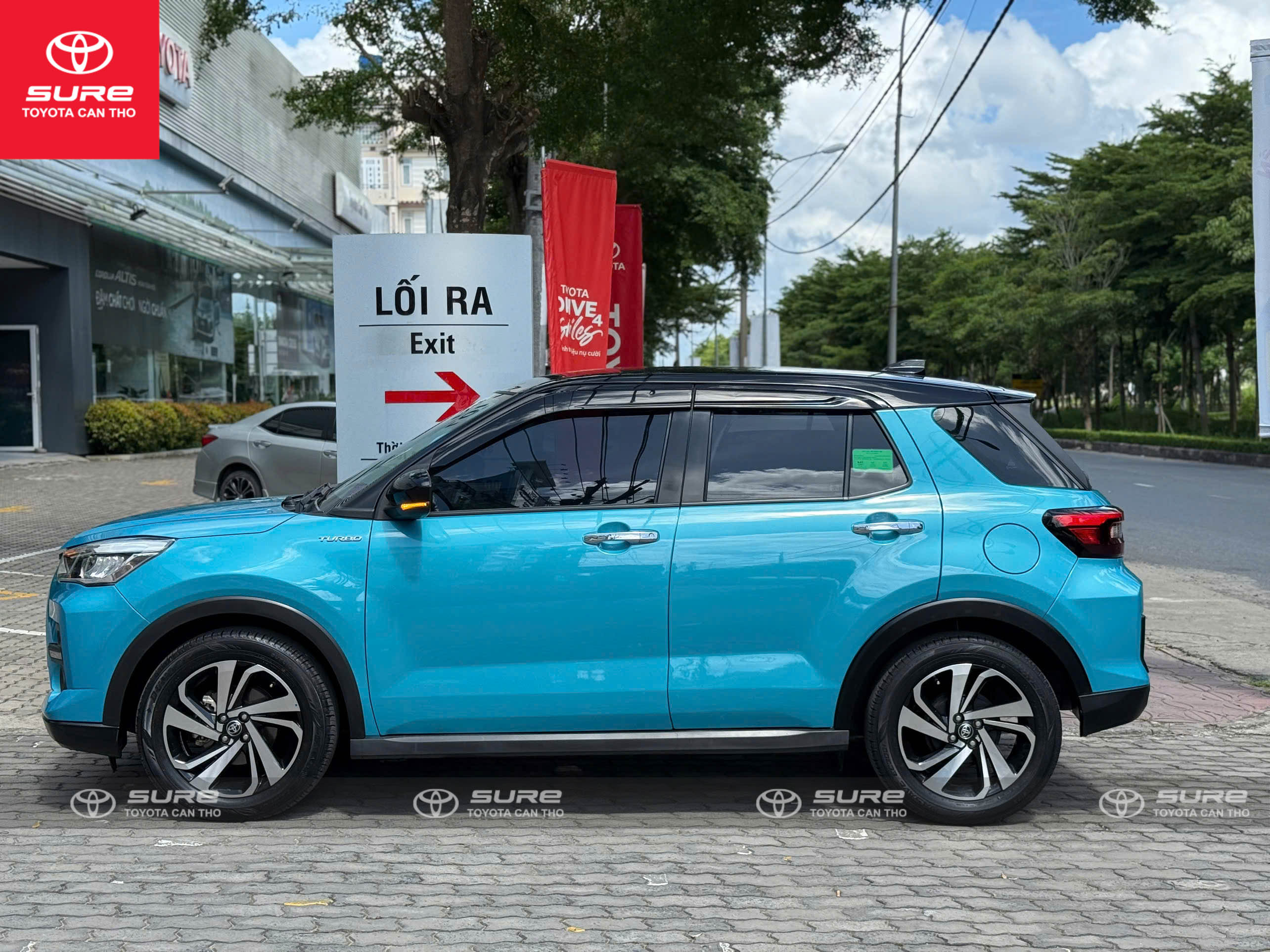 Hình ảnh xe TOYOTA RAIZE TURBO (CVT) 2022 - 85,000 Km