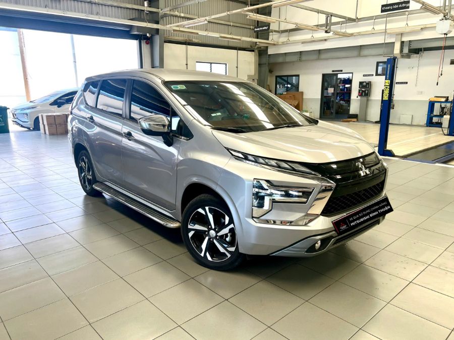 Hình ảnh xe Mitsubishi Xpander Premium Bạc 2024