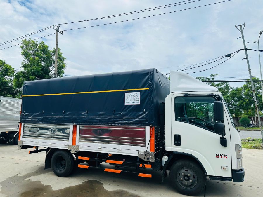 Hình ảnh xe ISUZU QKR210 XE TẢI NHẸ - MẠNH MẼ VƯỢT TRỘI