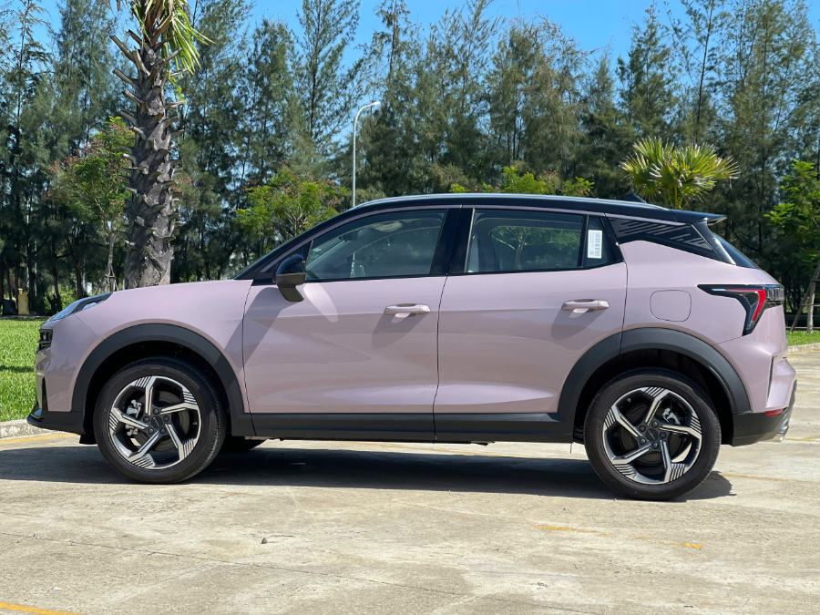 Hình ảnh xe LYNK & CO 06 HYPER PRO - ĐỘNG CƠ 1.5 TURBO VỚI 17 TÍNH NĂNG ADAS