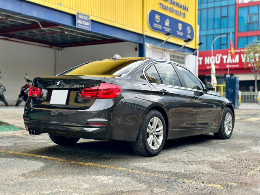 Hình ảnh xe BMW SERIES 3 2016