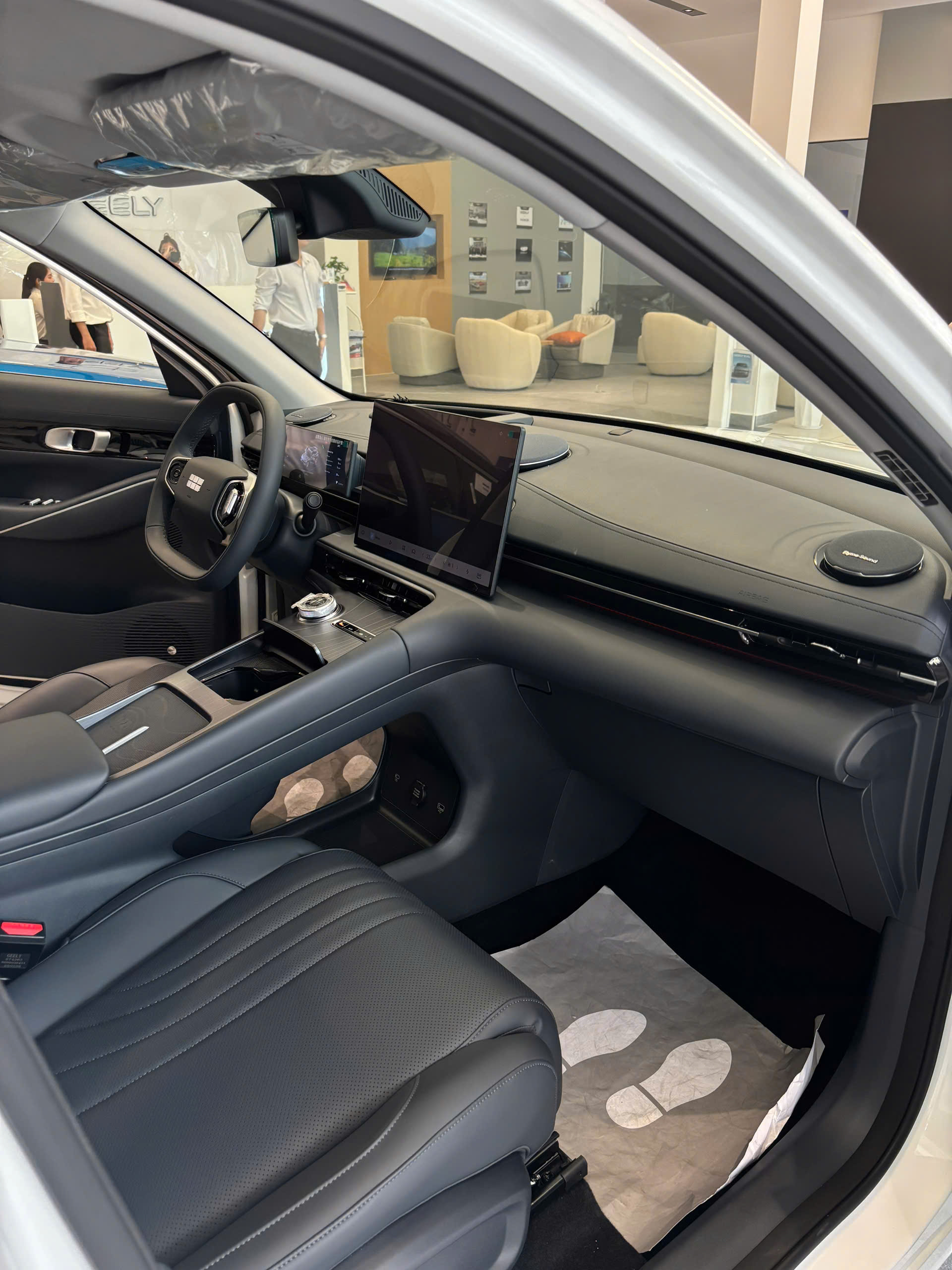 Hình ảnh xe XE ĐIỆN GEELY EX5 MAX NĂM 2025 MÀU TRẮNG