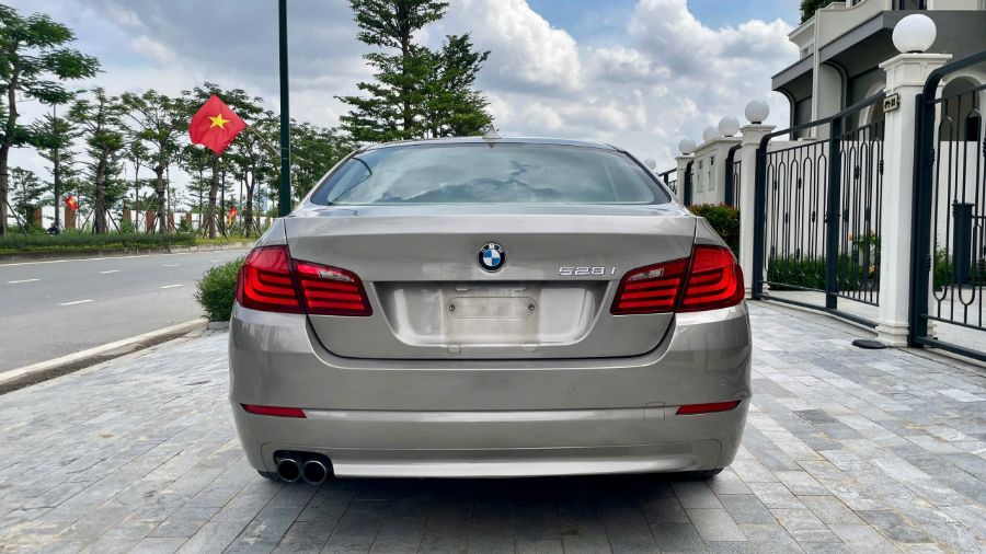 Hình ảnh xe BMW 528i 2011 XÁM - 178000 KM