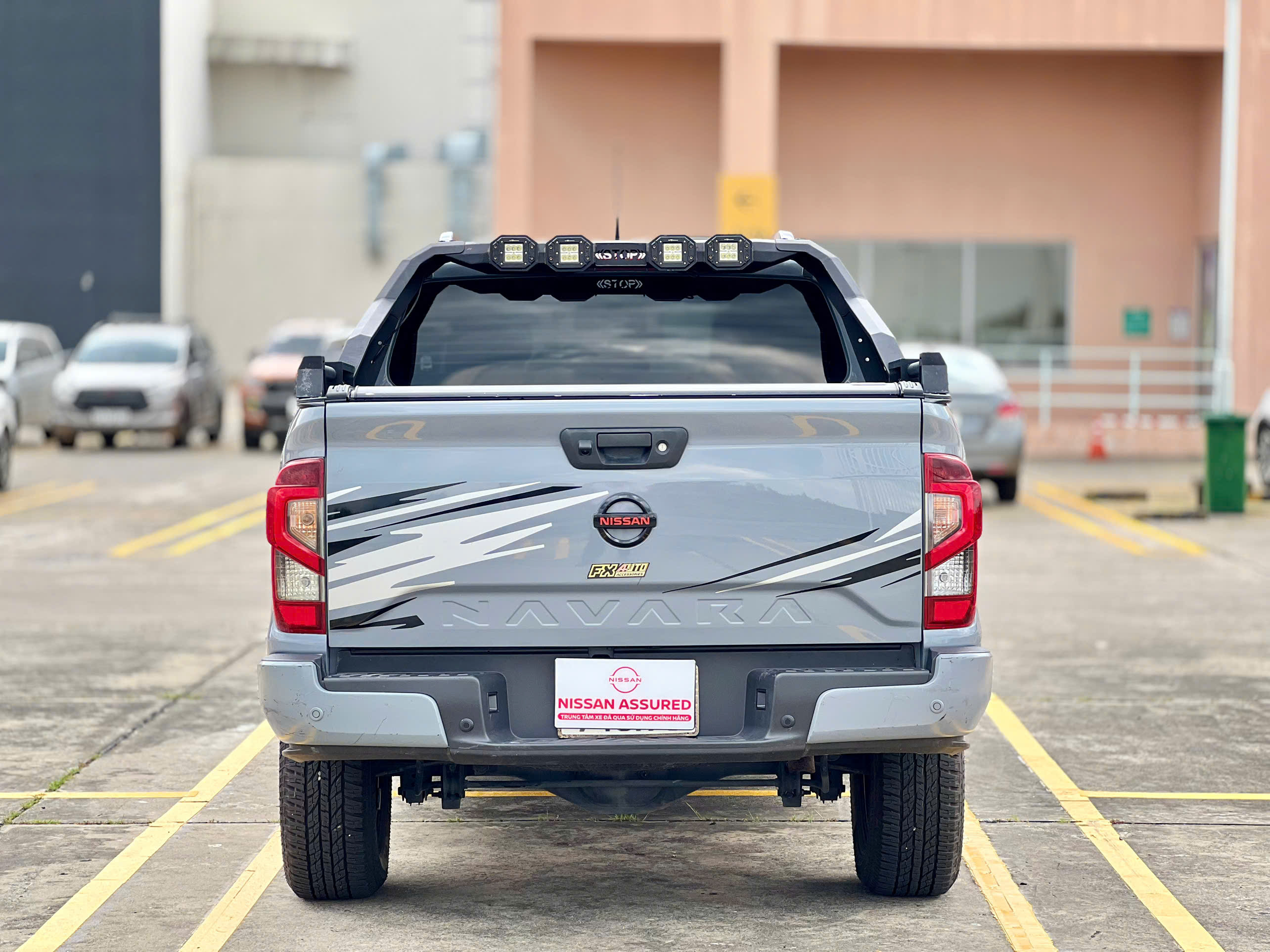 Hình ảnh xe NISSAN NAVARA PRO4X.