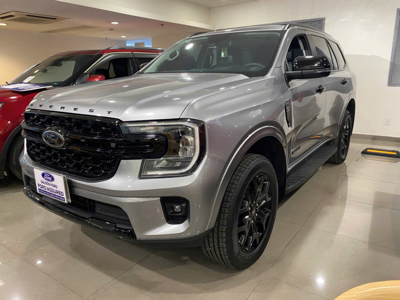 Hình ảnh xe FORD EVEREST SPORT 2023 - 15.800 KM