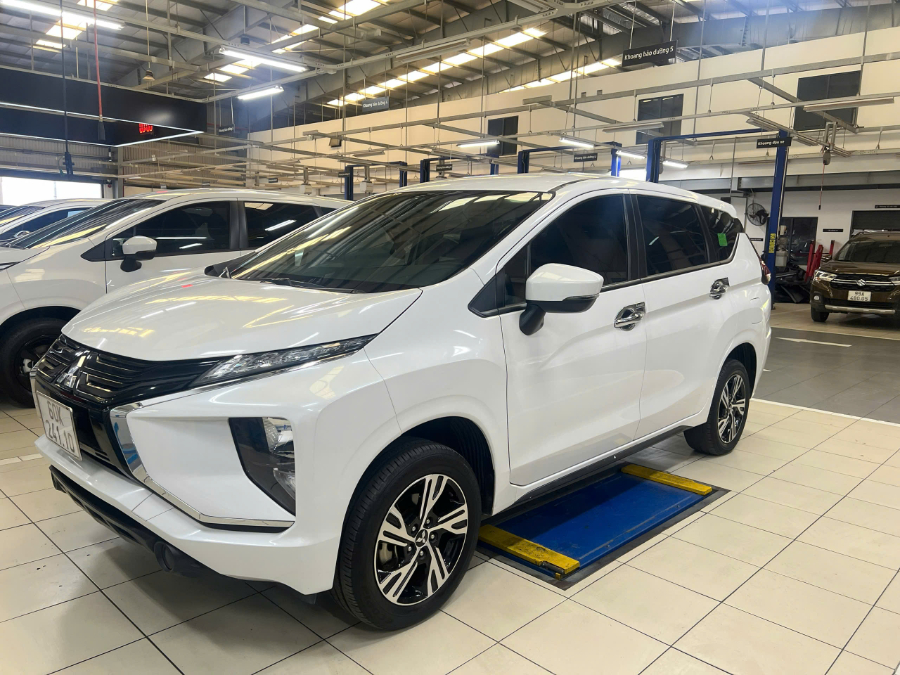 Hình ảnh xe XE LƯỚT - 7 CHỖ SỐ SÀN XPANDER MÀU TRẮNG