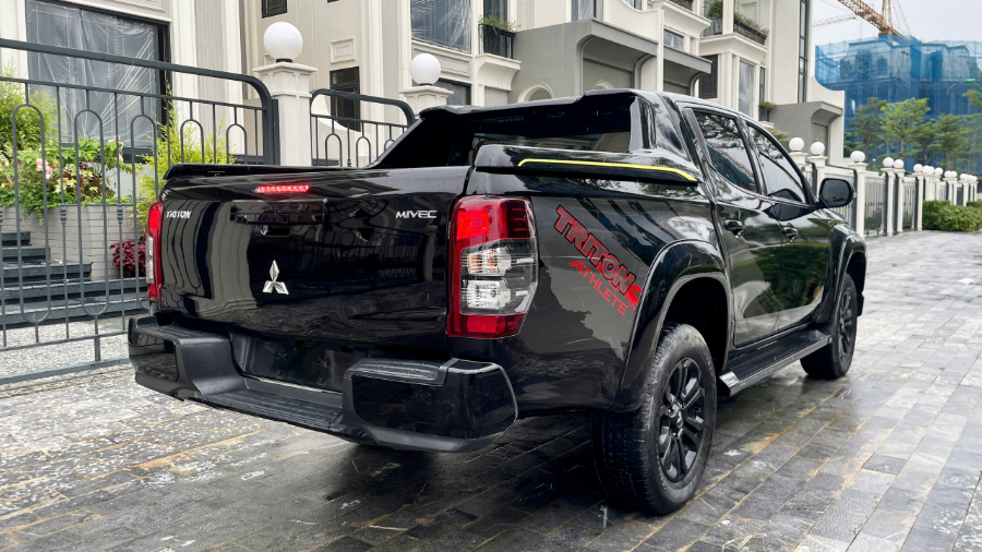 Hình ảnh xe MITSUBISHI TRITON 2022 ĐEN - 71000 KM