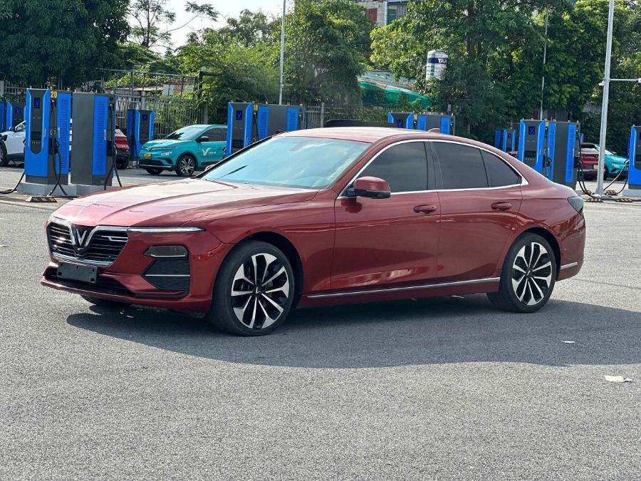 Hình ảnh xe Vinfast Lux a Premium 2020 odo 4.2v