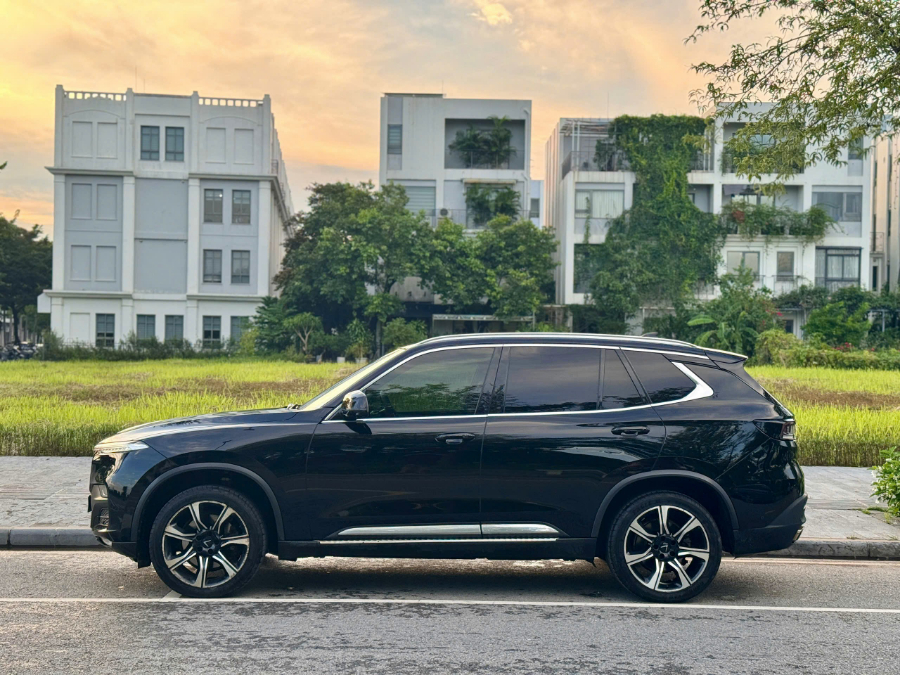 Hình ảnh xe Lux Sa premium 2020 đen - nt da bò.