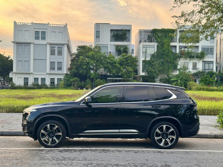 Hình ảnh xe Lux Sa premium 2020 đen - nt da bò.