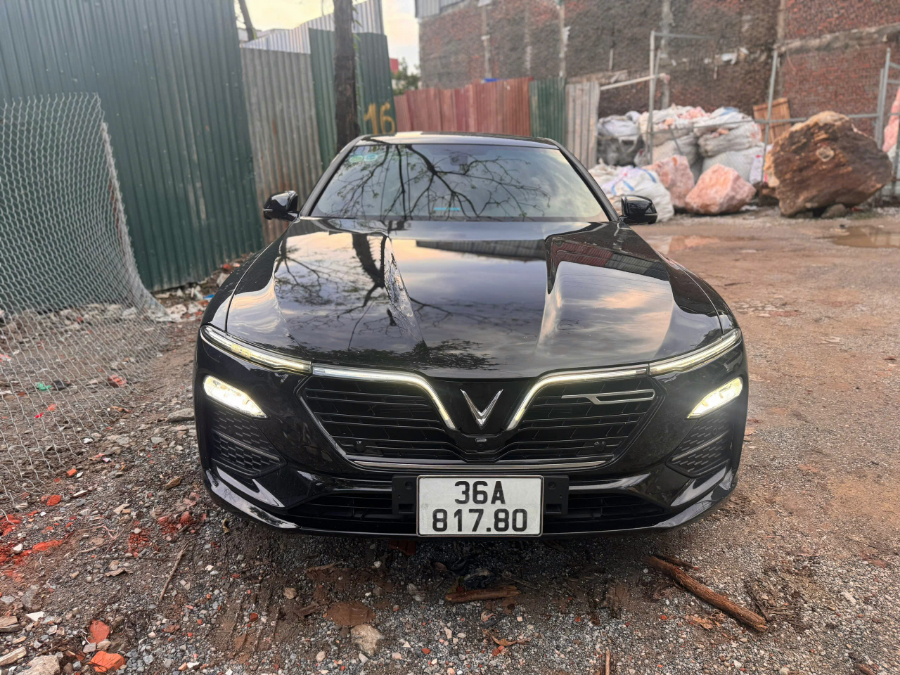 Hình ảnh xe Lux A Plus 2021 đi 1,3 vạn cực ít