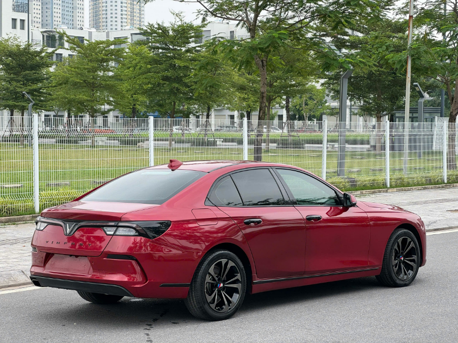 Hình ảnh xe Lux A Base 2021