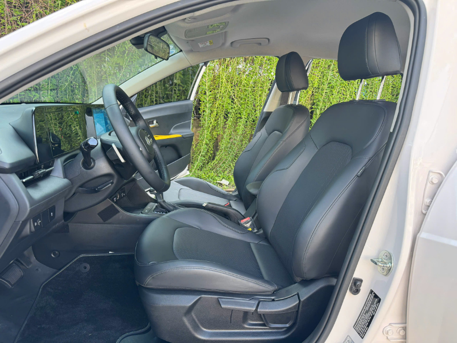 Hình ảnh xe Hyundai Accent 1.5AT Cao Cấp Form Mới 2024, Trắng