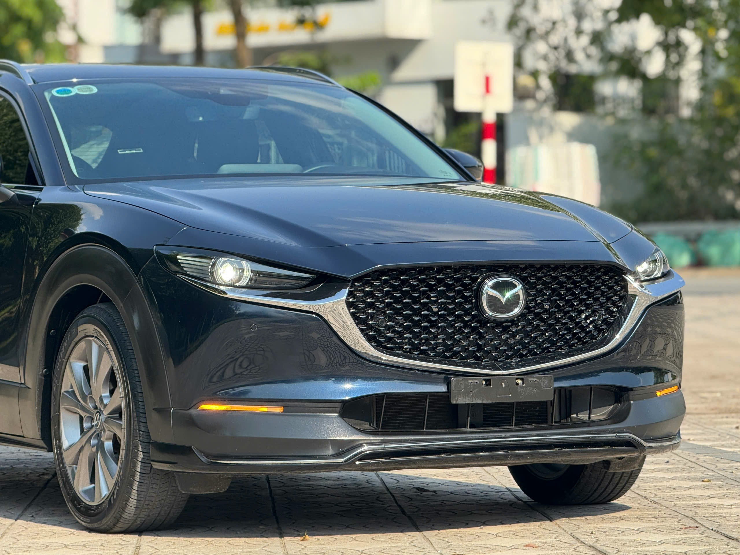 Hình ảnh xe Mazda Cx30 2.0AT Premium 2022 Xanh Đen