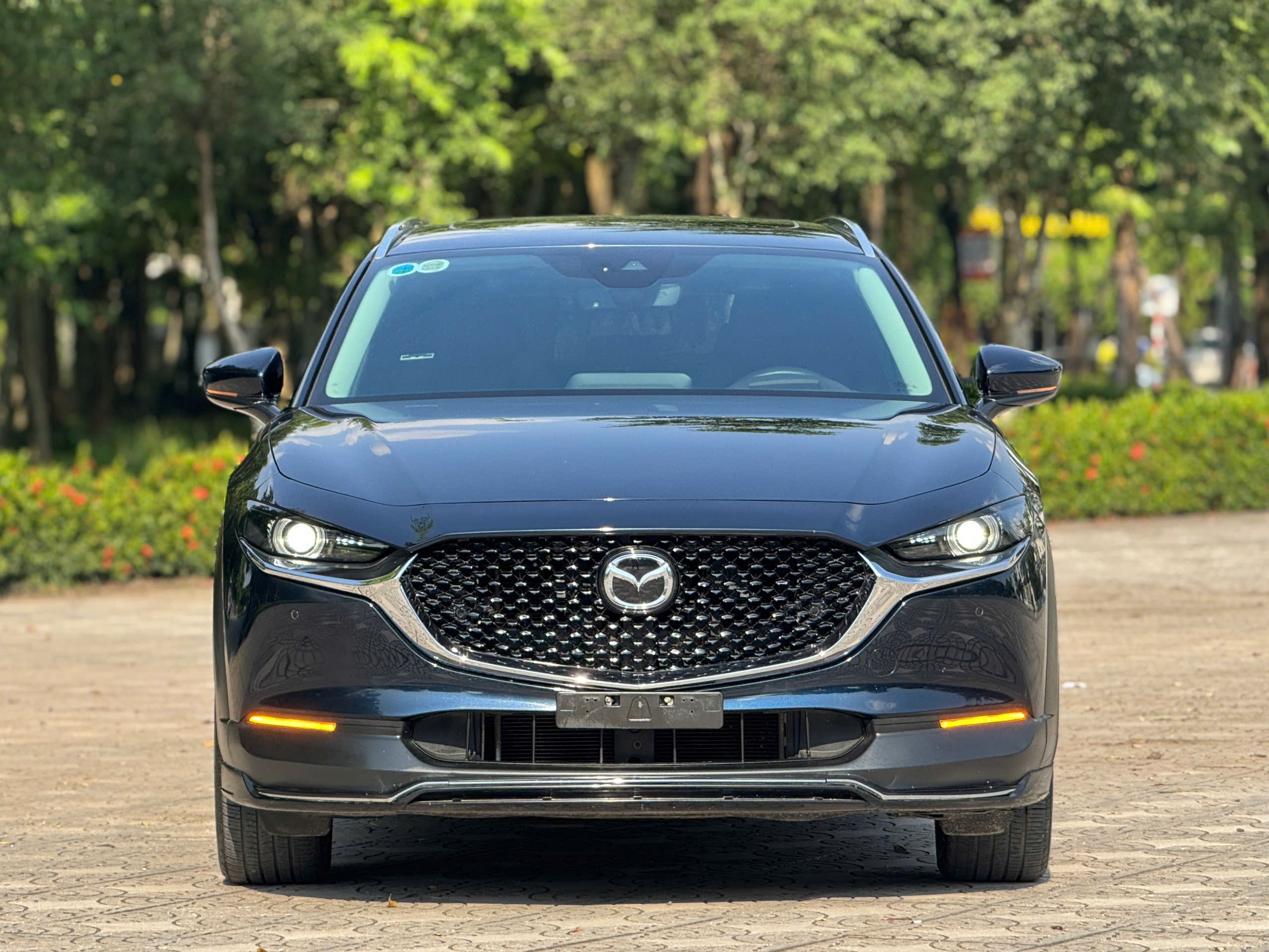 Hình ảnh xe Mazda Cx30 2.0AT Premium 2022 Xanh Đen