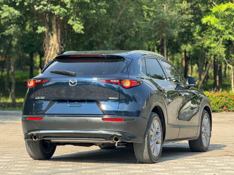 Hình ảnh xe Mazda Cx30 2.0AT Premium 2022 Xanh Đen