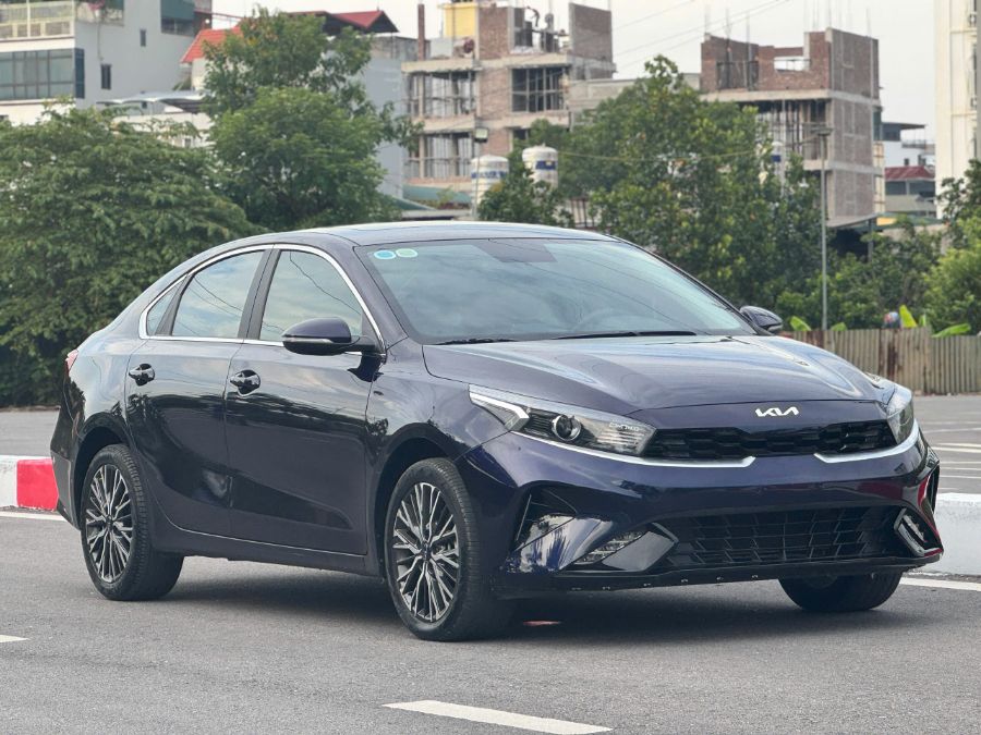Hình ảnh xe Kia K3 1.6AT Luxury 2024 xanh đen