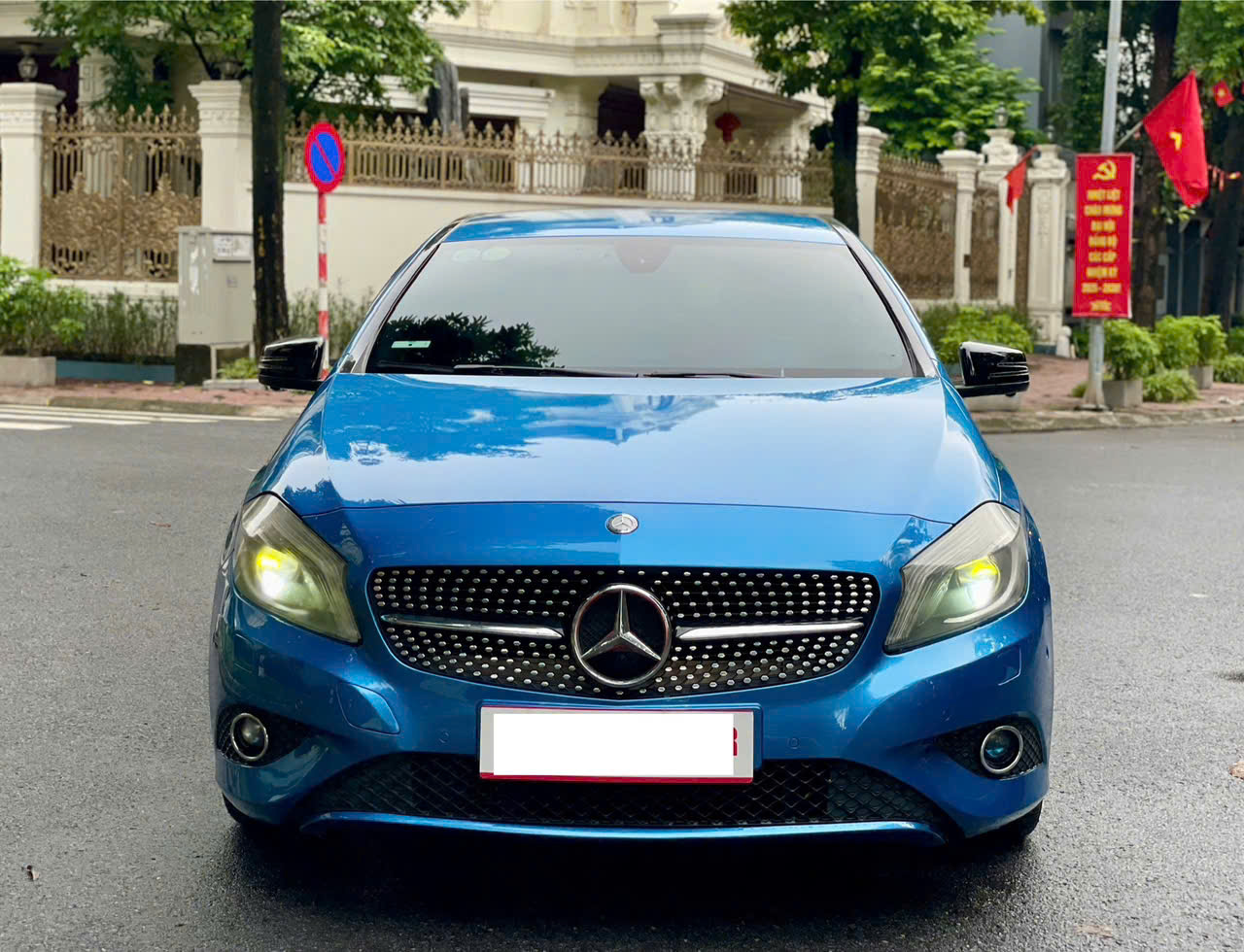 Hình ảnh xe MERCEDES-BENZ A-CLASS  A200 2013 - 100.000KM