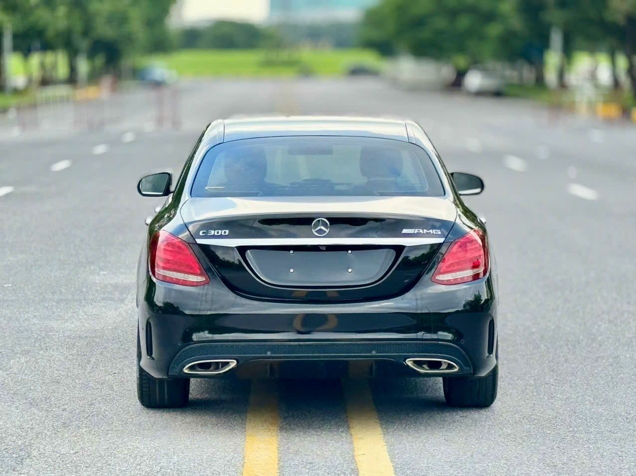 Hình ảnh xe MERCEDES-BENZ C-CLASS C300 AMG 2016