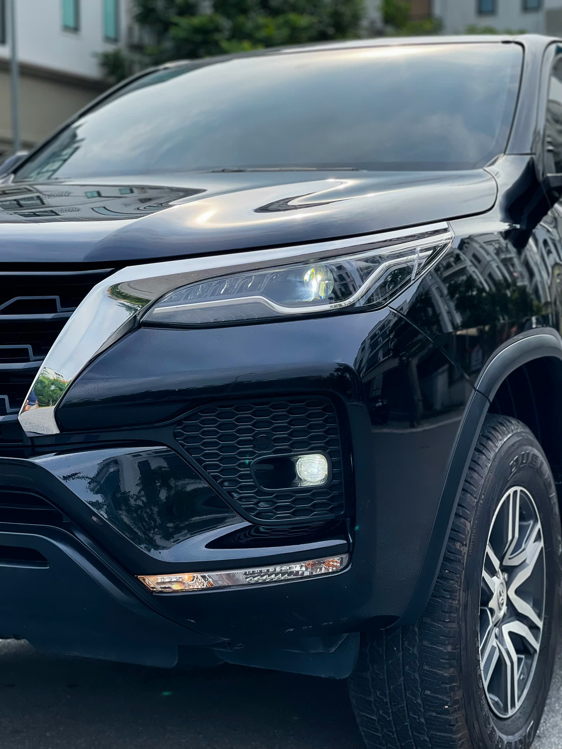 Hình ảnh xe TOYOTA FORTUNER FULL 2024