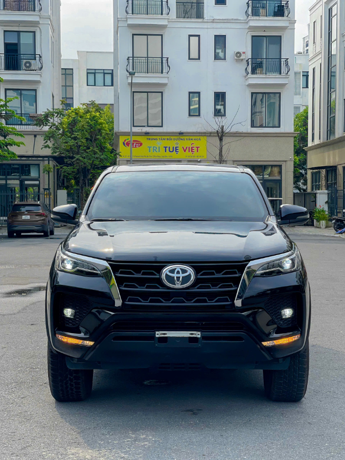 Hình ảnh xe TOYOTA FORTUNER FULL 2024