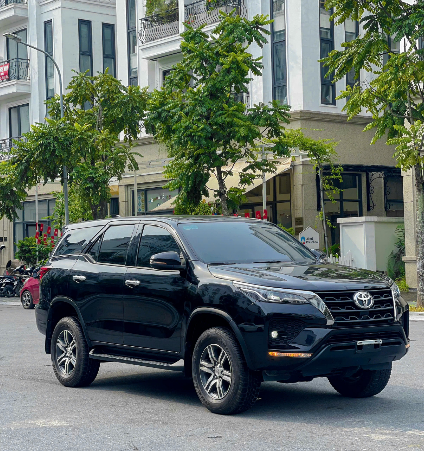 Hình ảnh xe TOYOTA FORTUNER FULL 2024