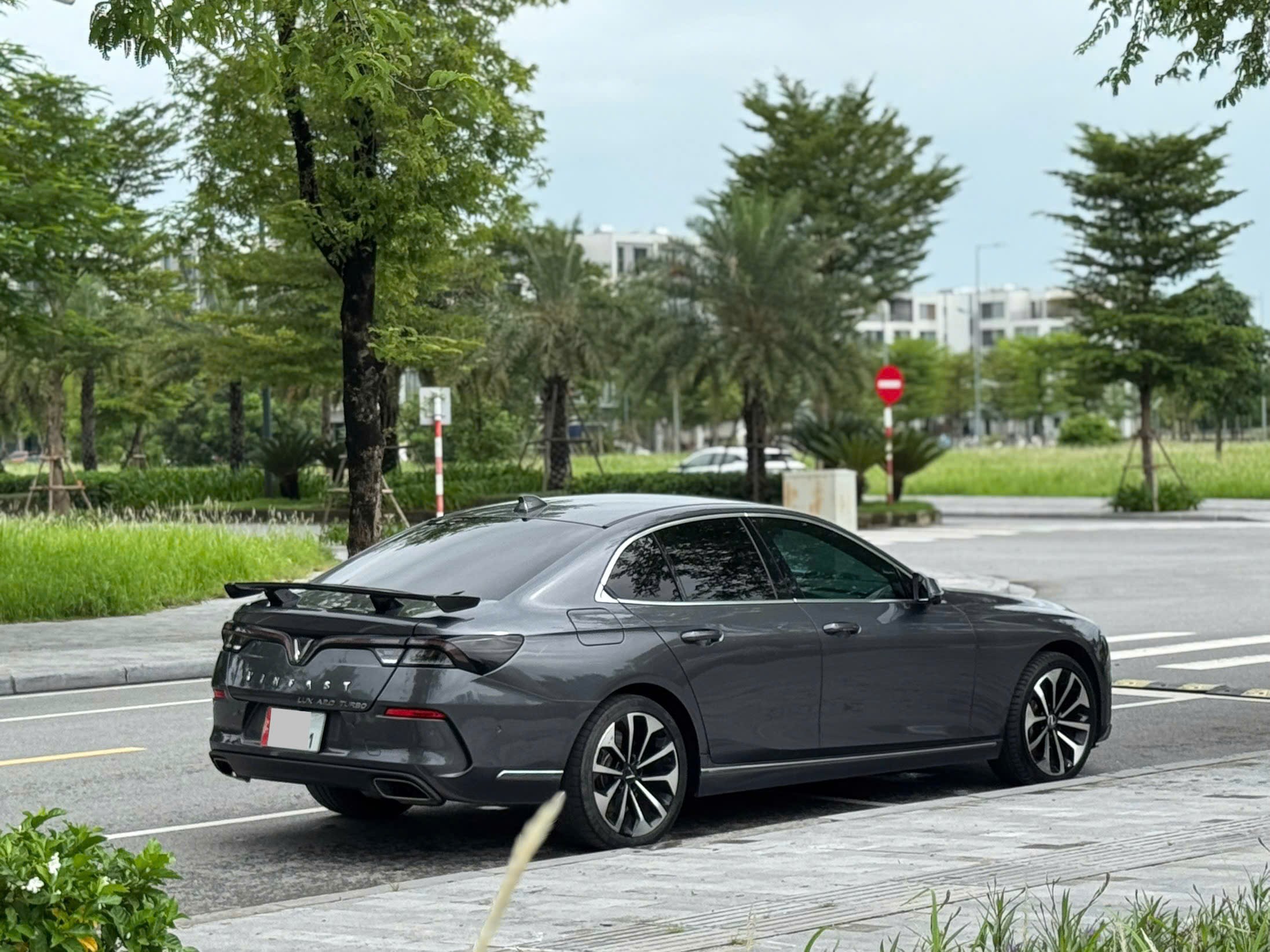 Hình ảnh xe Lux A bản premium 2019 odo 4.4v km