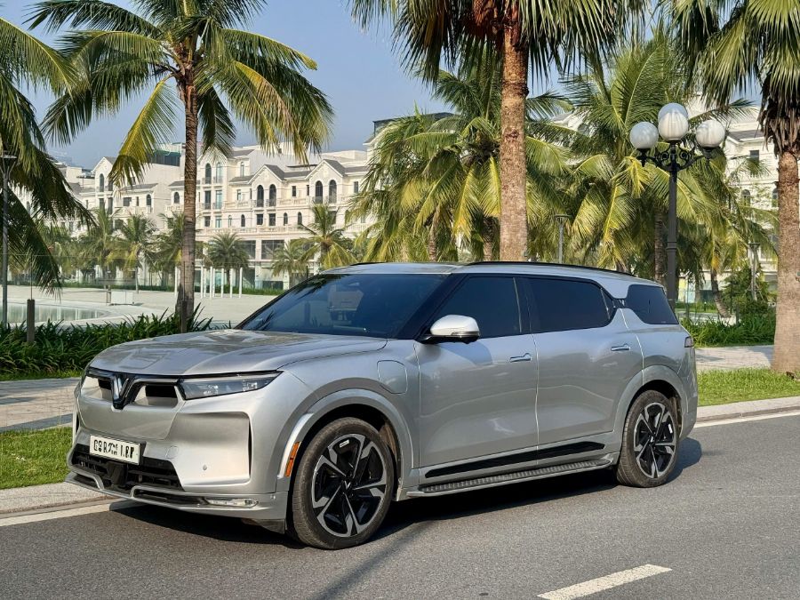 Hình ảnh xe VF9 bản plus sx 2023 Odo 33.000 km