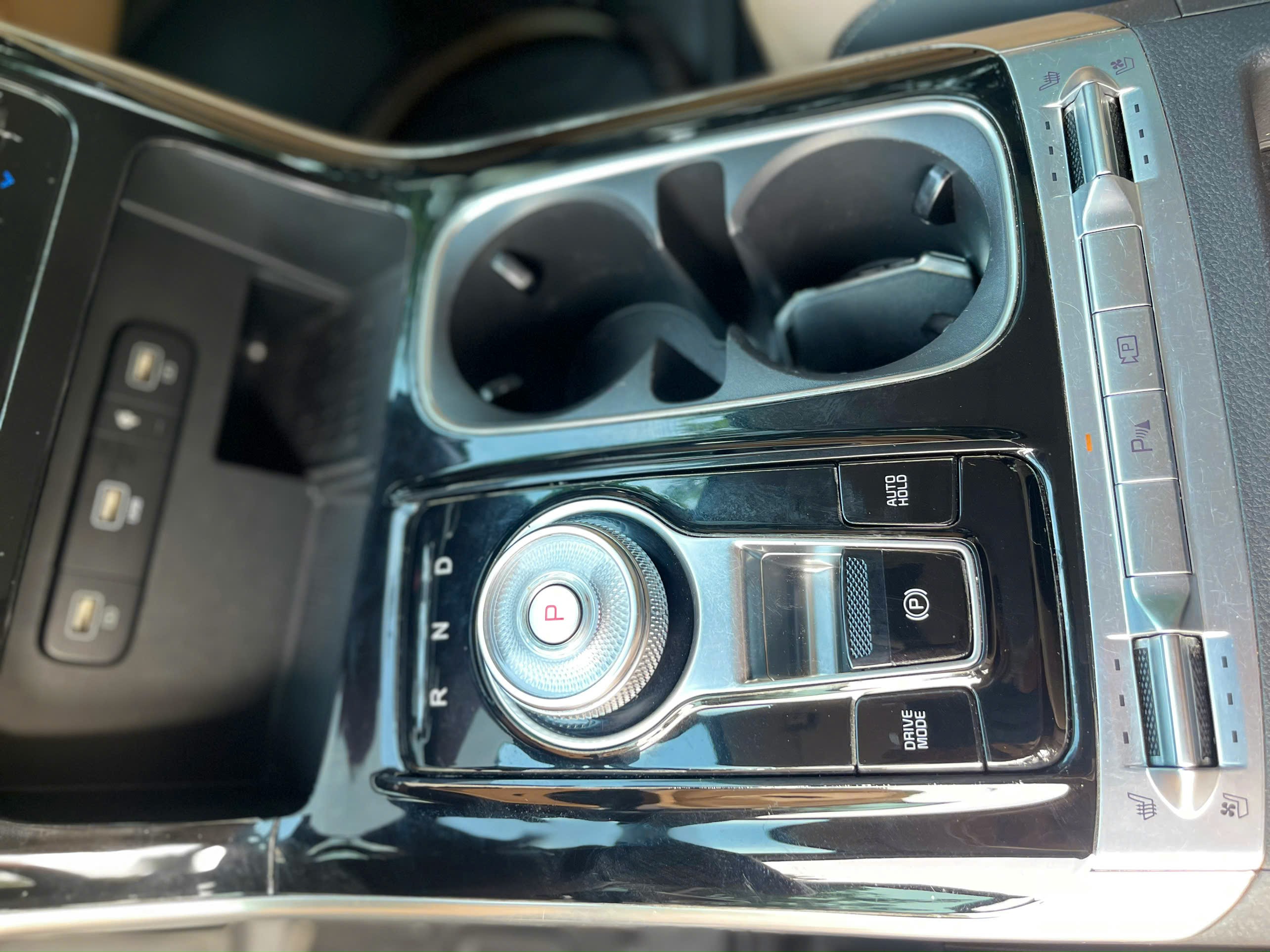 Hình ảnh xe KIA CARNIVAL 2022 PREMIUM- 87000KM