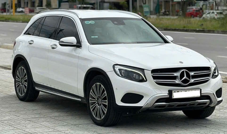 Hình ảnh xe Mercedes GLC250 sx2018 model 2019