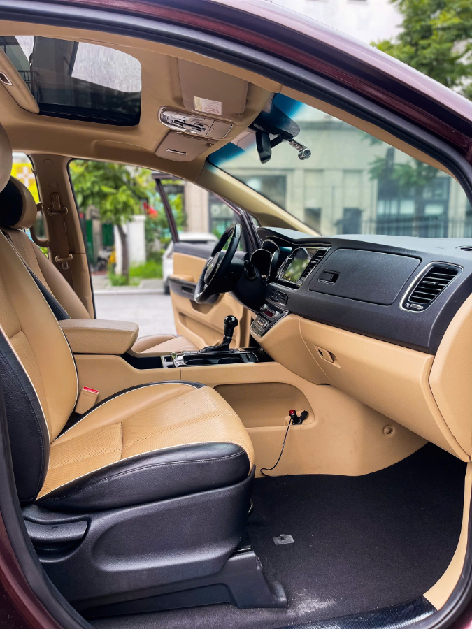 Hình ảnh xe Sedona 2016 Full dầu 1 chủ từ đầu odo 13v km