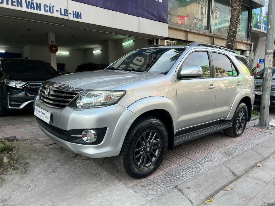 Hình ảnh xe Toyota Fortuner 2.7V sx 2015 đk 2016 biển HN