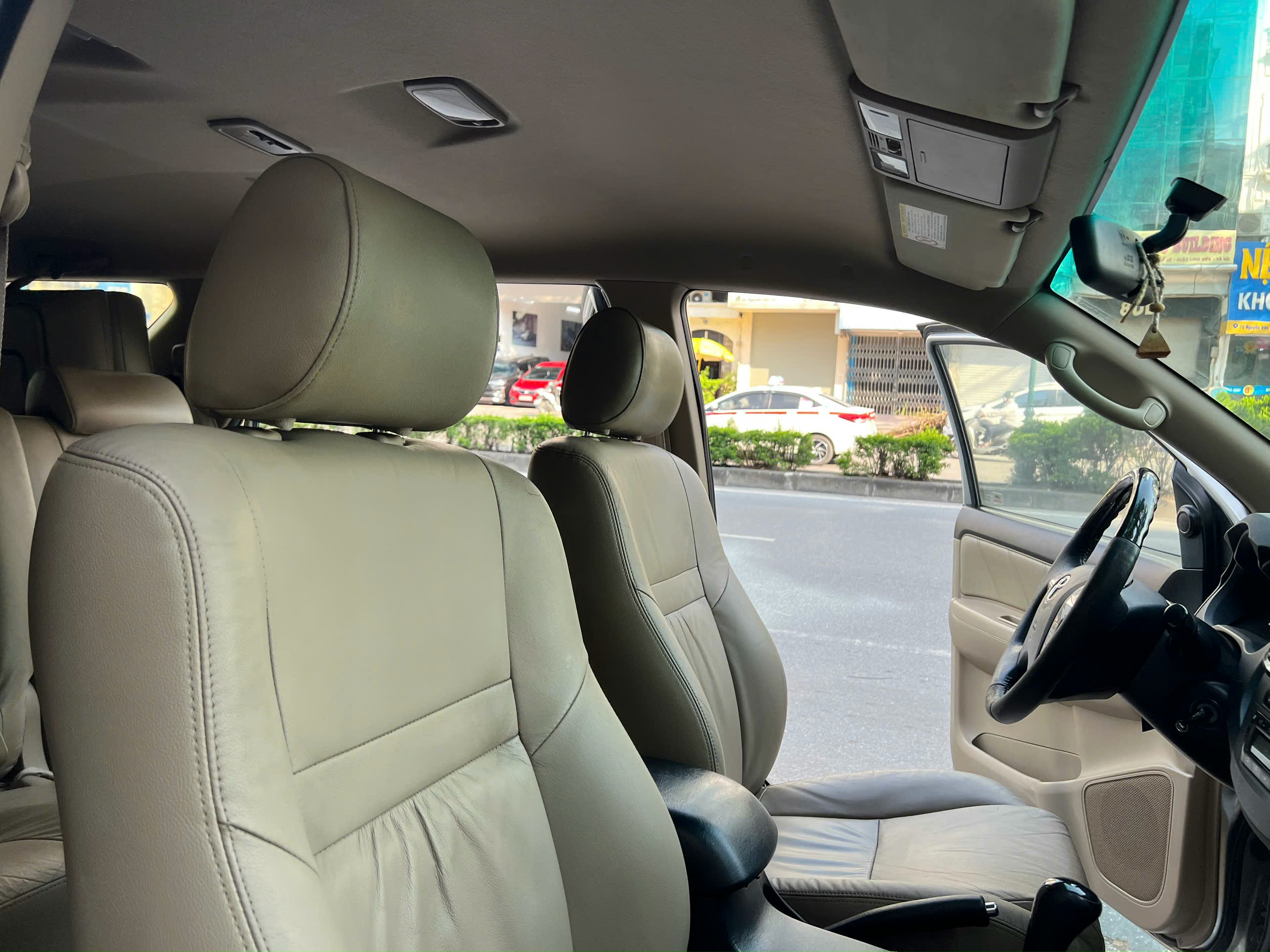 Hình ảnh xe Toyota Fortuner 2.7V sx 2015 đk 2016 biển HN